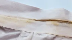 Astuce maison : enlever les traces de transpiration incrustées sans produits chimiques